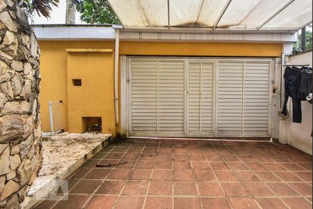 Garagem de casa à venda com 3 quartos, 520m² em Jardim Los Angeles, São Paulo