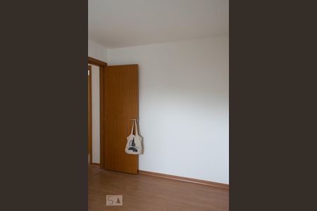 QUARTO 1 de apartamento para alugar com 2 quartos, 44m² em Jardim Íris, São Paulo