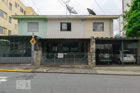 Casa à venda com 112m², 3 quartos e 2 vagasFachada