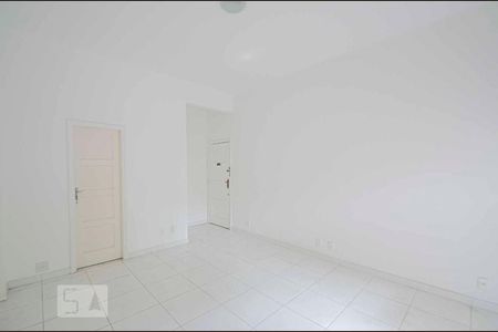 Sala de apartamento para alugar com 3 quartos, 75m² em Grajaú, Rio de Janeiro