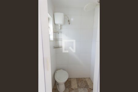 Casa de condomínio para alugar com 180m², 4 quartos e sem vaga Casa de condomínio para alugar com 180m², 4 quartos e sem vagaBanheiro Social 2