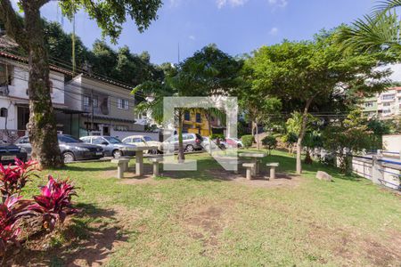 Casa de condomínio para alugar com 180m², 4 quartos e sem vaga Casa de condomínio para alugar com 180m², 4 quartos e sem vagaÁrea Comum