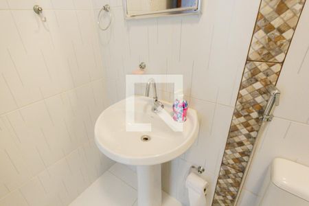 Casa de condomínio para alugar com 180m², 4 quartos e sem vaga Casa de condomínio para alugar com 180m², 4 quartos e sem vagaBanheiro Social 1