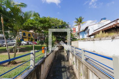 Casa de condomínio para alugar com 180m², 4 quartos e sem vaga Casa de condomínio para alugar com 180m², 4 quartos e sem vagaÁrea Comum