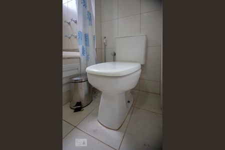 Apartamento para alugar com 75m², 2 quartos e 1 vagaSuite banheiro