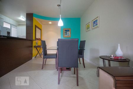 Sala de apartamento para alugar com 2 quartos, 75m² em João Paulo, Florianópolis