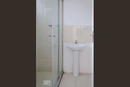 Banheiro de apartamento para alugar com 2 quartos, 42m² em Mato Grande, Canoas