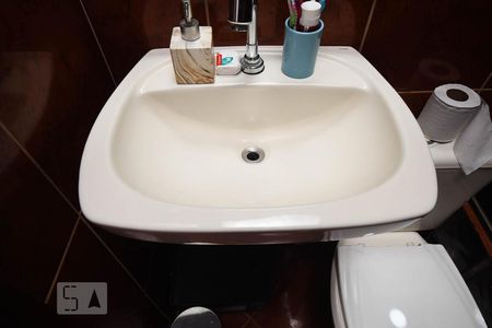 Detalhe do Banheiro Suíte 1 de casa para alugar com 2 quartos, 94m² em Parque Monte Alegre, Taboão da Serra