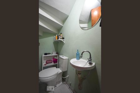 Lavabo de casa para alugar com 2 quartos, 94m² em Parque Monte Alegre, Taboão da Serra