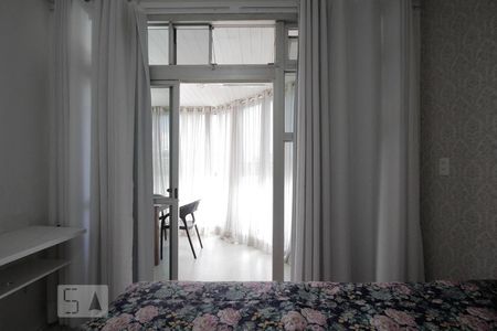 Quarto de apartamento à venda com 2 quartos, 68m² em Barra da Tijuca, Rio de Janeiro