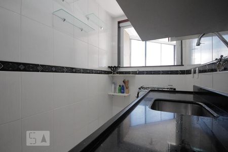 Apartamento à venda com 68m², 2 quartos e 1 vagaCozinha