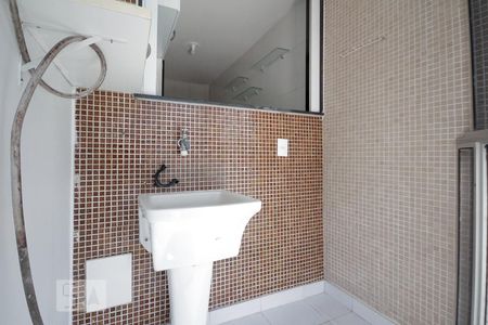 Apartamento à venda com 68m², 2 quartos e 1 vagaÁrea de Serviço