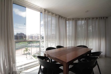 Apartamento à venda com 68m², 2 quartos e 1 vagaVaranda