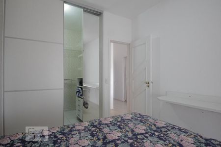 Quarto de apartamento à venda com 2 quartos, 68m² em Barra da Tijuca, Rio de Janeiro