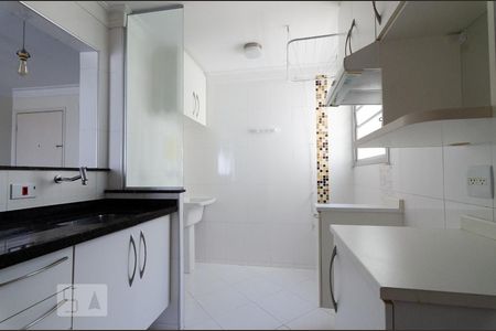 Apartamento à venda com 69m², 3 quartos e 2 vagas Apartamento à venda com 69m², 3 quartos e 2 vagasCozinha