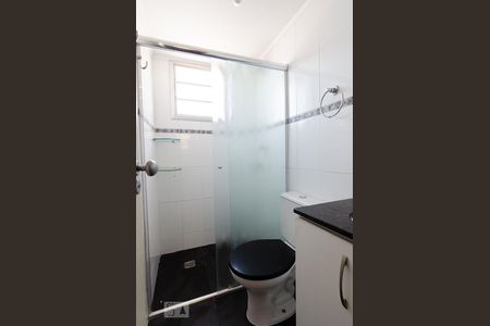 Apartamento à venda com 69m², 3 quartos e 2 vagas Apartamento à venda com 69m², 3 quartos e 2 vagasBanheiro da suíte