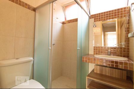 Banheiro de apartamento para alugar com 2 quartos, 66m² em São Francisco, Belo Horizonte