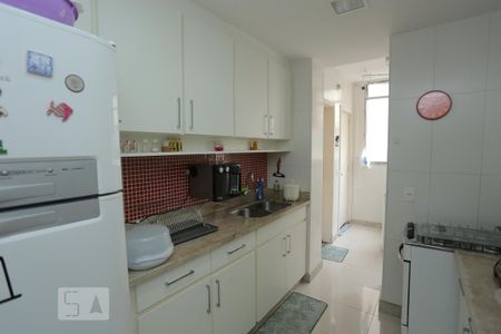 Apartamento à venda com 90m², 2 quartos e 1 vagaCozinha