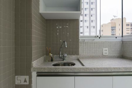 Varanda (Pia) de apartamento para alugar com 1 quarto, 44m² em Aclimação, São Paulo