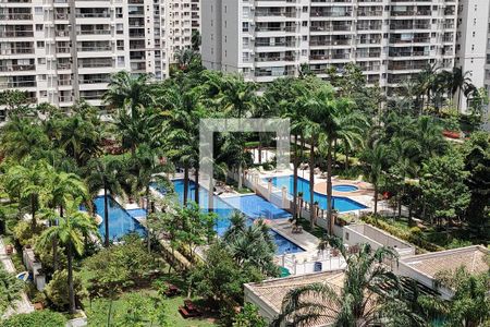 Apartamento para alugar com 97m², 2 quartos e 1 vagaÁrea comum - Piscina