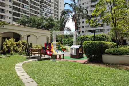 Apartamento para alugar com 97m², 2 quartos e 1 vagaÁrea comum - Playground