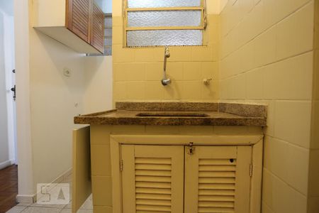 Cozinha de kitnet/studio para alugar com 1 quarto, 32m² em Bela Vista, São Paulo