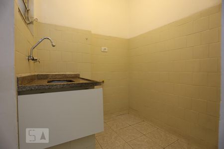Cozinha de kitnet/studio para alugar com 1 quarto, 32m² em Bela Vista, São Paulo
