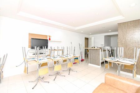 Área comum - Salão de festas de apartamento para alugar com 1 quarto, 48m² em Independência, Porto Alegre