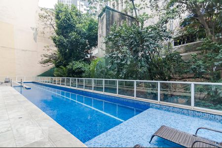 Apartamento à venda com 64m², 2 quartos e 2 vagasÁrea comum - Piscina