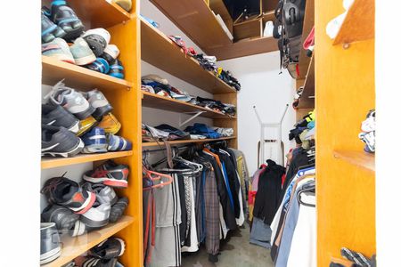 Casa para alugar com 200m², 5 quartos e 2 vagasCloset