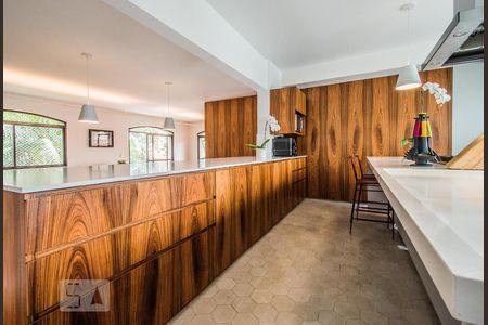 Apartamento à venda com 248m², 3 quartos e 3 vagasCozinha