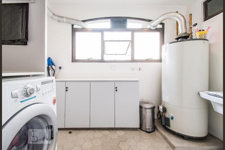 Apartamento à venda com 248m², 3 quartos e 3 vagasÁrea de Serviço