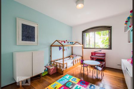 Apartamento à venda com 248m², 3 quartos e 3 vagasSuíte 2