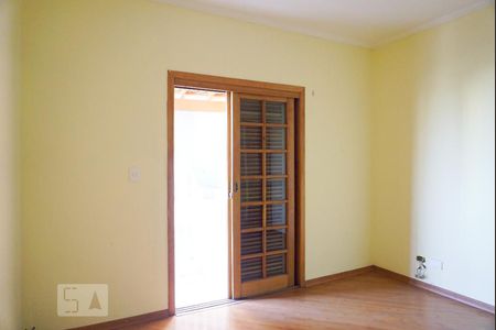 Casa à venda com 250m², 3 quartos e 2 vagas Casa à venda com 250m², 3 quartos e 2 vagasQuarto 2