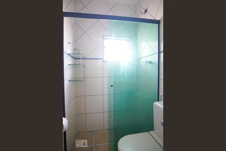 Casa à venda com 250m², 3 quartos e 2 vagas Casa à venda com 250m², 3 quartos e 2 vagasBanheiro da Suíte