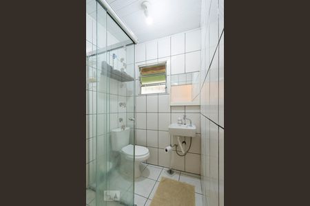 Banheiro de apartamento para alugar com 1 quarto, 30m² em Conjunto Residencial Butantã, São Paulo