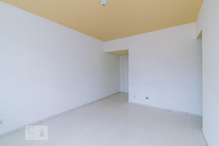 Sala de apartamento para alugar com 3 quartos, 75m² em Vila da Penha, Rio de Janeiro