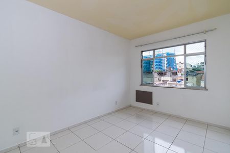 Apartamento para alugar com 75m², 3 quartos e 2 vagasQuarto 2