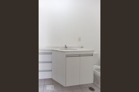 Apartamento à venda com 76m², 3 quartos e 1 vagaBanheiro da suíte