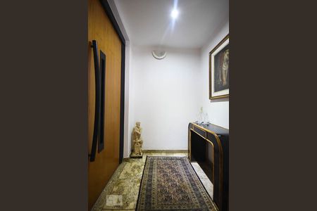 Apartamento à venda com 195m², 2 quartos e 3 vagas Apartamento à venda com 195m², 2 quartos e 3 vagasHall de Entrada