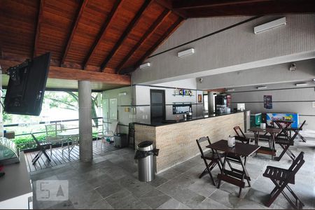 Apartamento à venda com 195m², 2 quartos e 3 vagasEspaço Bar