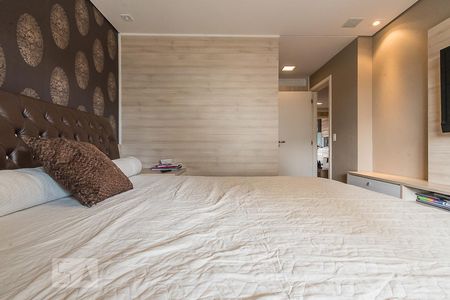 Apartamento à venda com 300m², 4 quartos e 3 vagas Apartamento à venda com 300m², 4 quartos e 3 vagasSuíte 2