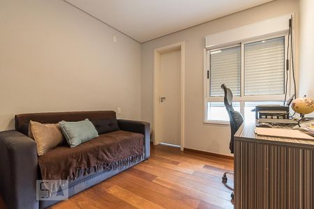 Apartamento à venda com 300m², 4 quartos e 3 vagas Apartamento à venda com 300m², 4 quartos e 3 vagasSuíte 1