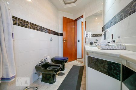 Apartamento à venda com 255m², 4 quartos e 3 vagasBanheiro suíte cobertura