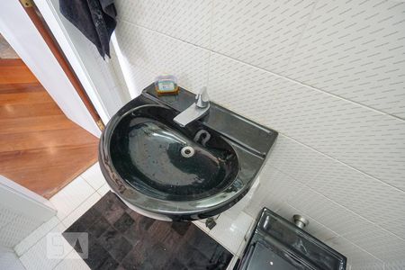 Apartamento à venda com 255m², 4 quartos e 3 vagasDetalhe lavabo