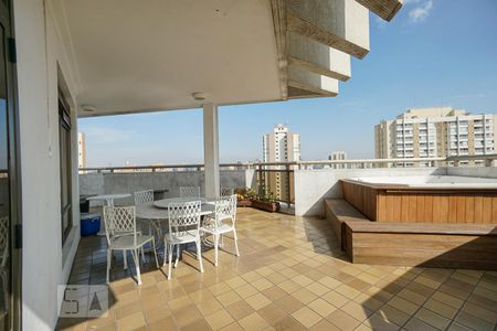 Apartamento à venda com 255m², 4 quartos e 3 vagasCobertura