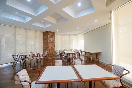 Apartamento à venda com 255m², 4 quartos e 3 vagasSalão de festas