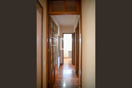 Corredor de apartamento à venda com 2 quartos, 70m² em Vila Gumercindo, São Paulo