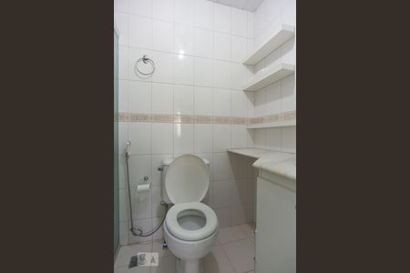 Banheiro de apartamento à venda com 3 quartos, 75m² em Jardim dos Oliveiras, Campinas