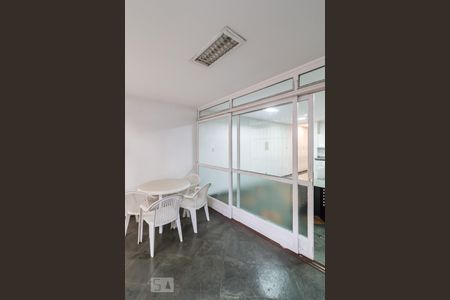 Casa para alugar com 240m², 4 quartos e 4 vagas Casa para alugar com 240m², 4 quartos e 4 vagasVaranda